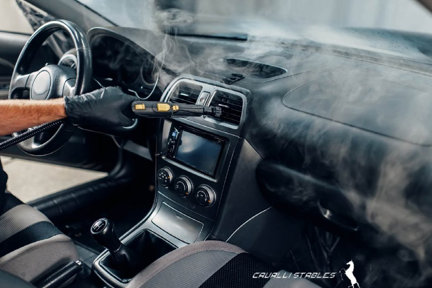Detail Full Interior